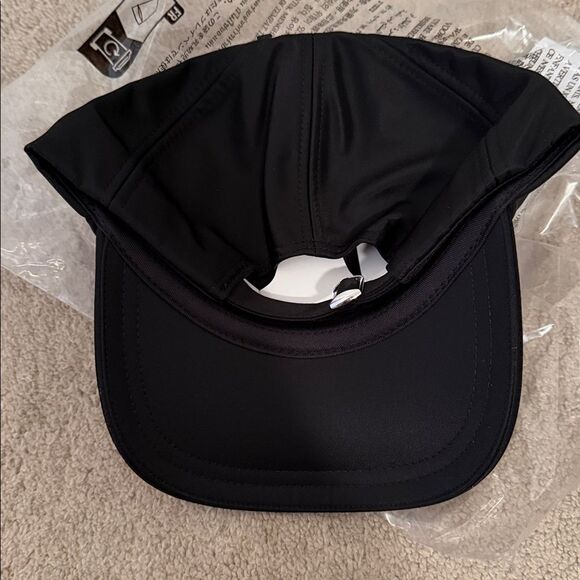 NWT ALO Yoga Sleek Black Hat main image 4